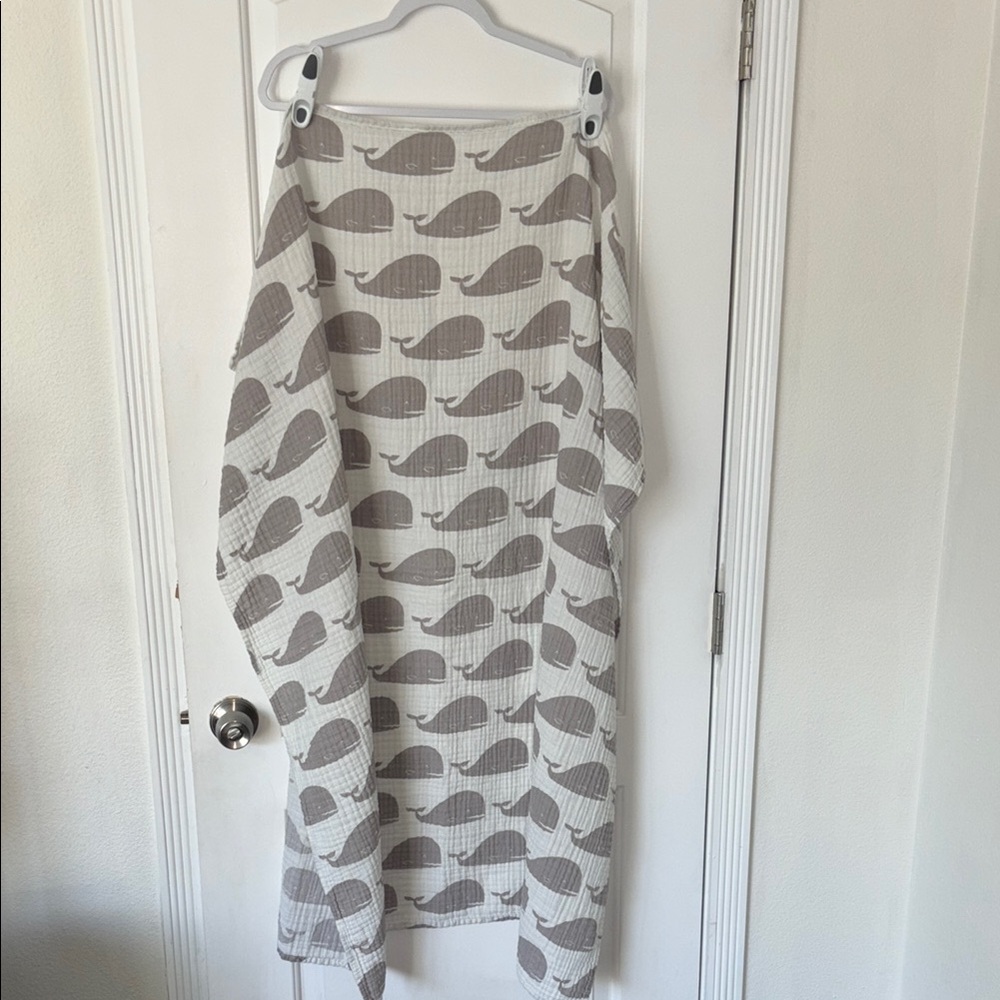 Milkbarn organic cotton whale blanket